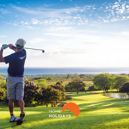 #269 T2 Bicos Flat R By Holidays Апартаменти