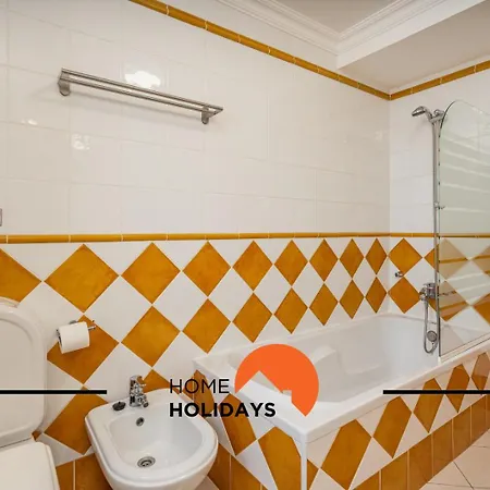 #269 T2 Bicos Flat R By Holidays * Albufeira