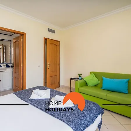 #269 T2 Bicos Flat R By Holidays Apartmán Albufeira